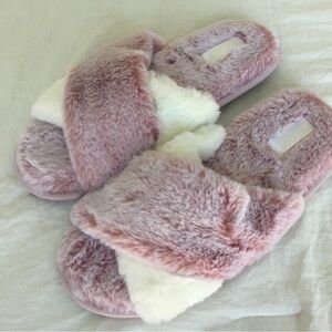 NWT Cozy Pink and White Furry Slippers
